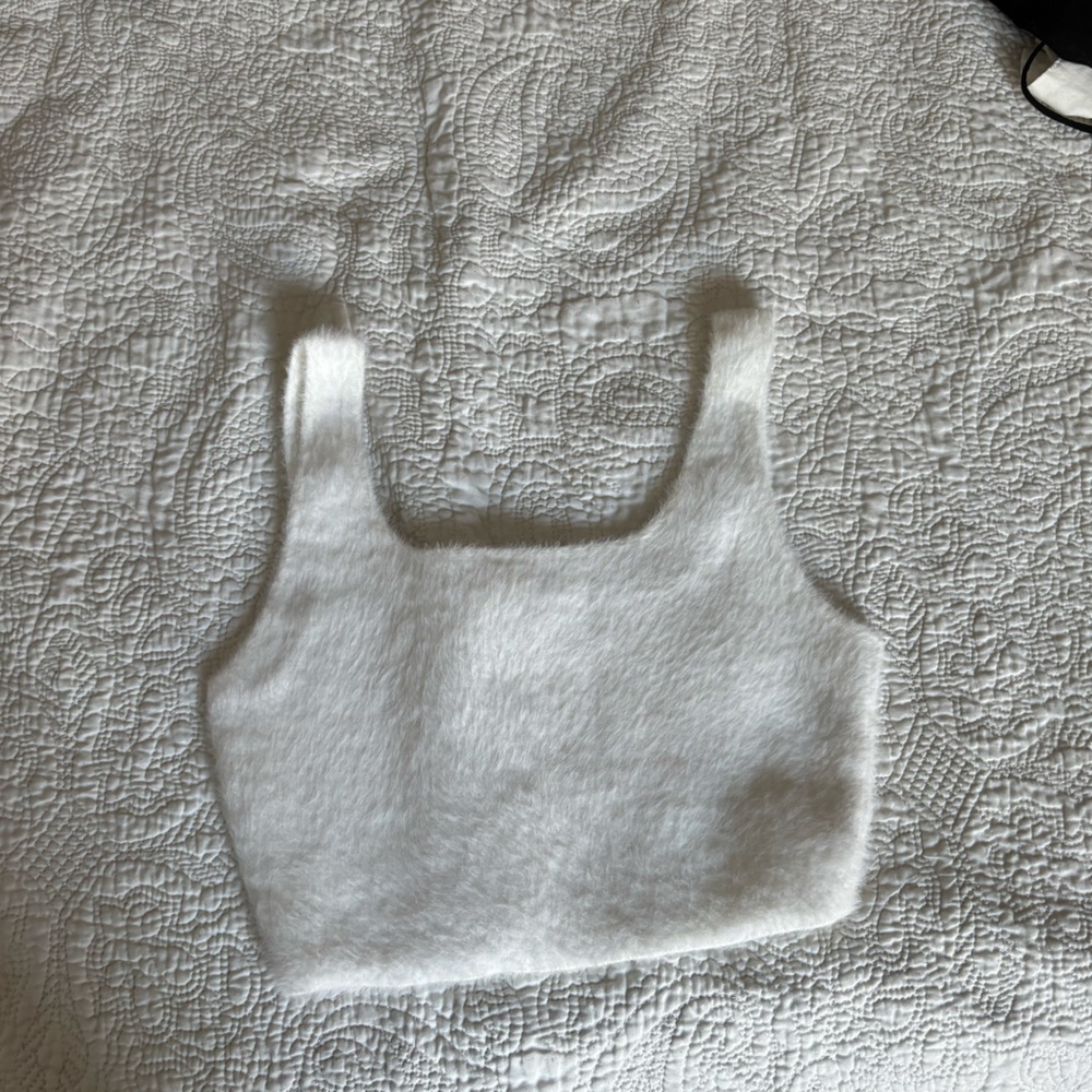 Aritzia Babaton Tank Top